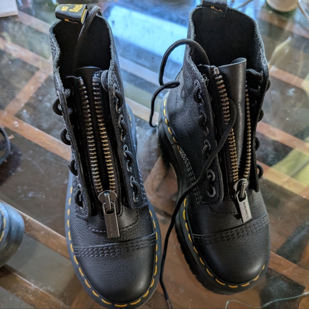 Dr. Martens Black Sinclair Platform Lace Up Zipper Boot - Picture 3 of 9
